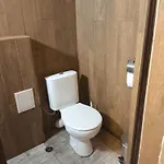 Studio- Krasi アパート *